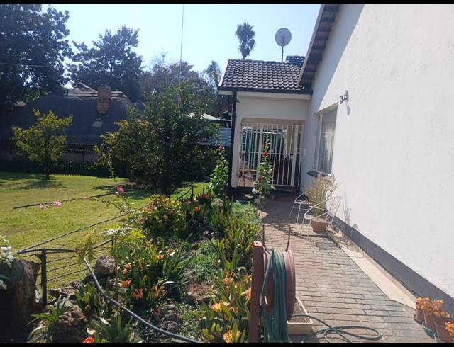 4 BEDROOM HOUSE FOR SALE IN BRITS CENTRAL